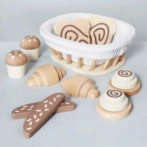 Magnolia Wooden Bakery Set